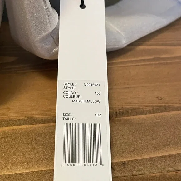 NWT Marc Jacobs Messenger White Leather with Gold accents Crossbody Purse - Picture 12 of 12